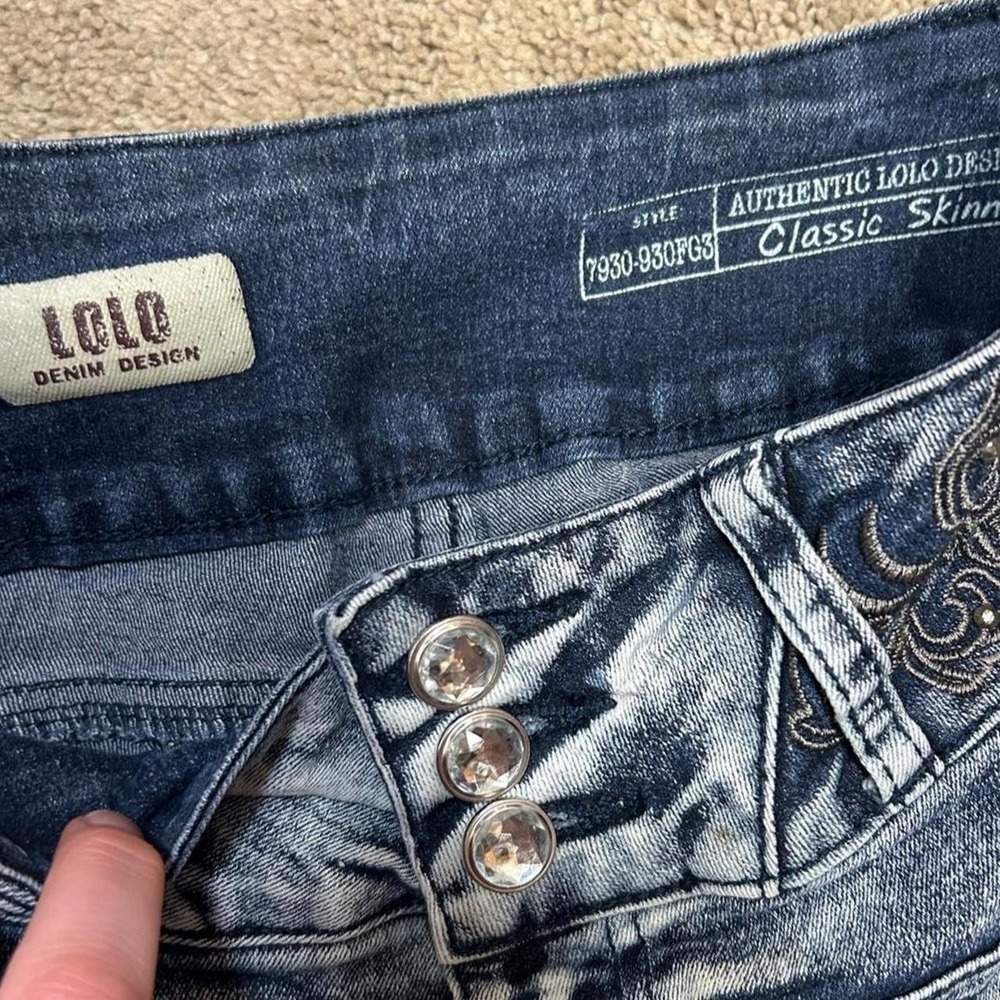 Y2K Low Rise Embellished Faded Denim Skinny Leg Capris Rhinestones Womens 3/4 - Picture 6 of 8